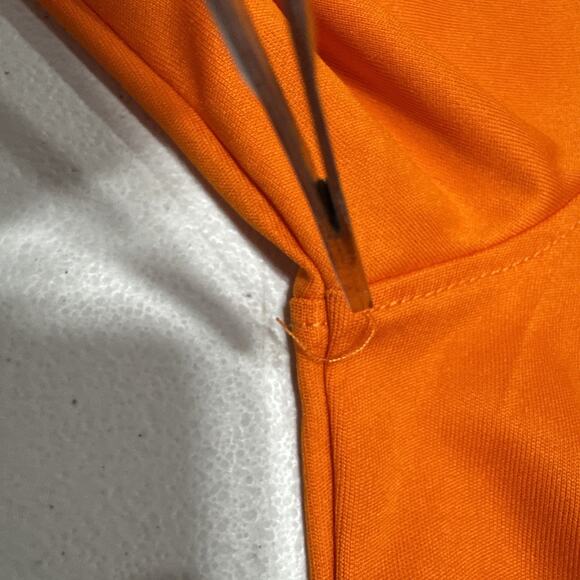 Reese's Pieces Mens T-Shirt Size M Reeses Puffs Candy Logo Long Sleeve Orange - Picture 7 of 12